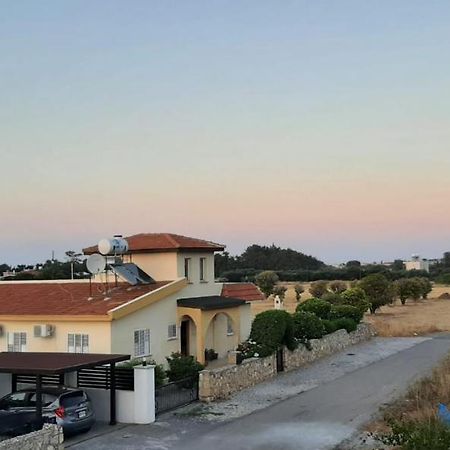 ואסילה Villa Bougainvillea With Privite Pool מראה חיצוני תמונה