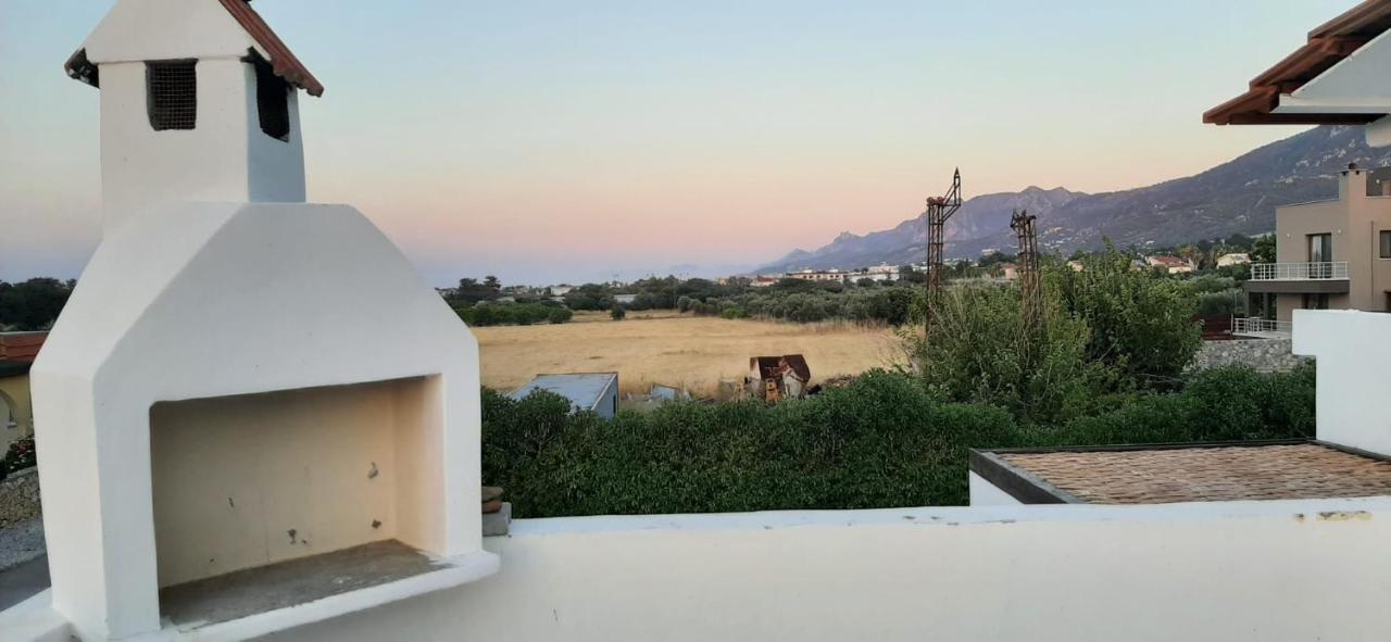 ואסילה Villa Bougainvillea With Privite Pool מראה חיצוני תמונה